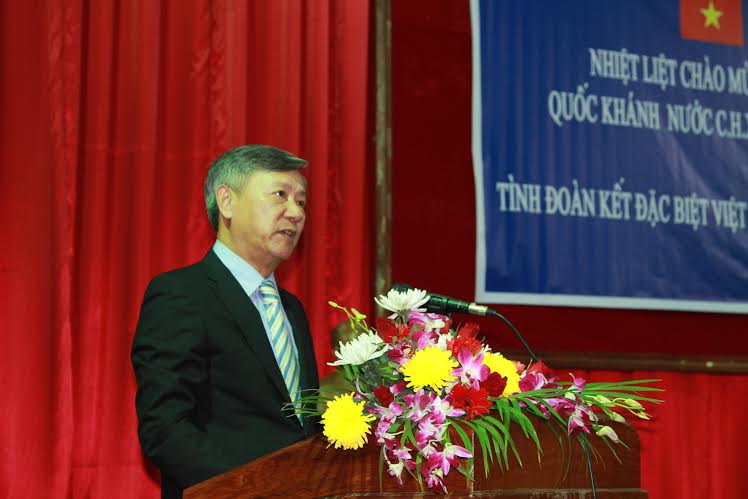 ເອກອັກຄະລັດຖະທູດຫວຽດນາມໂອ້ລົມຢູ່ມາຫາວິທະຍາໄລແຫ່ງຊາດລາວ